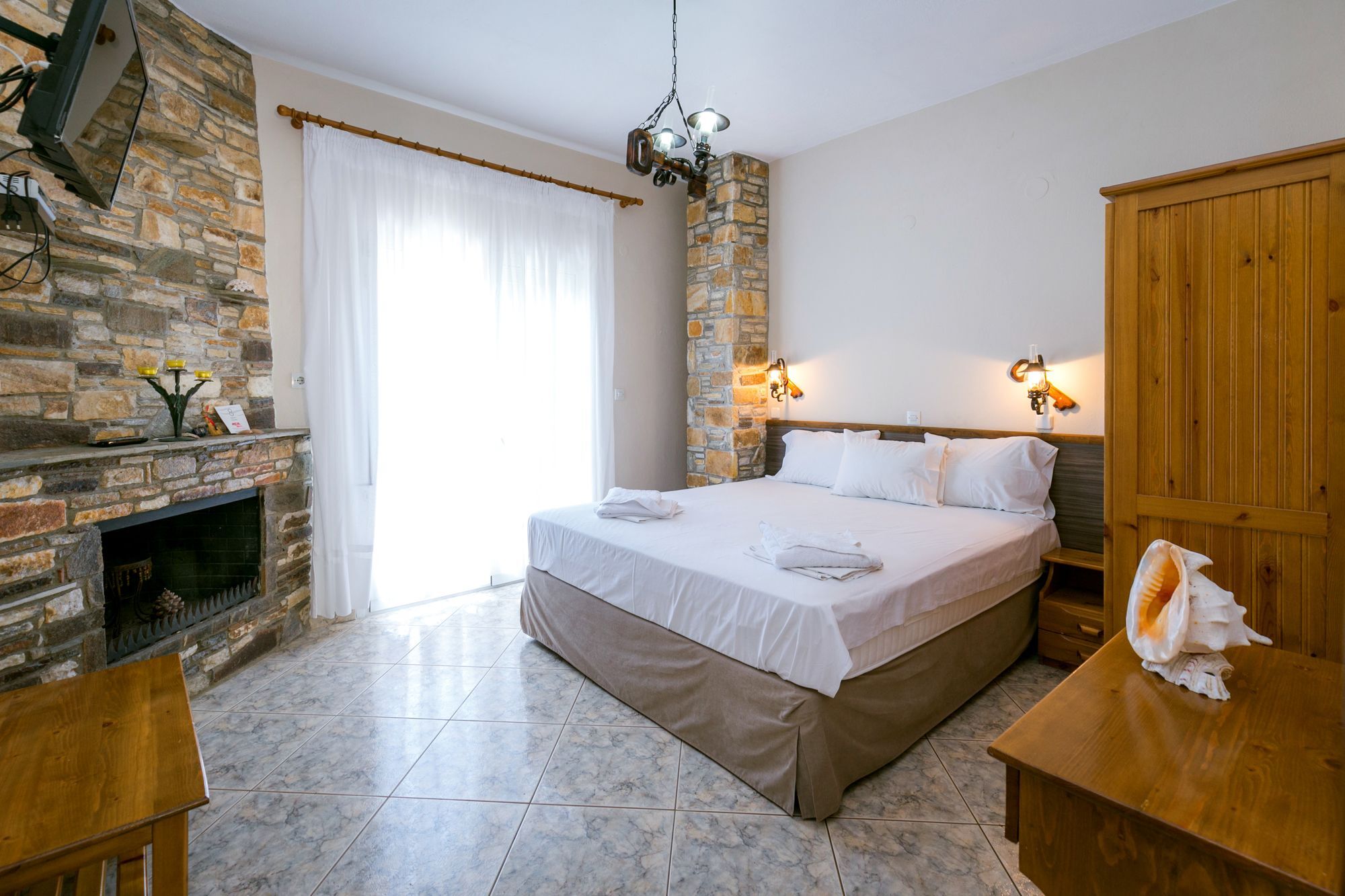 Petra Mare Apartment Thimonia Exterior photo