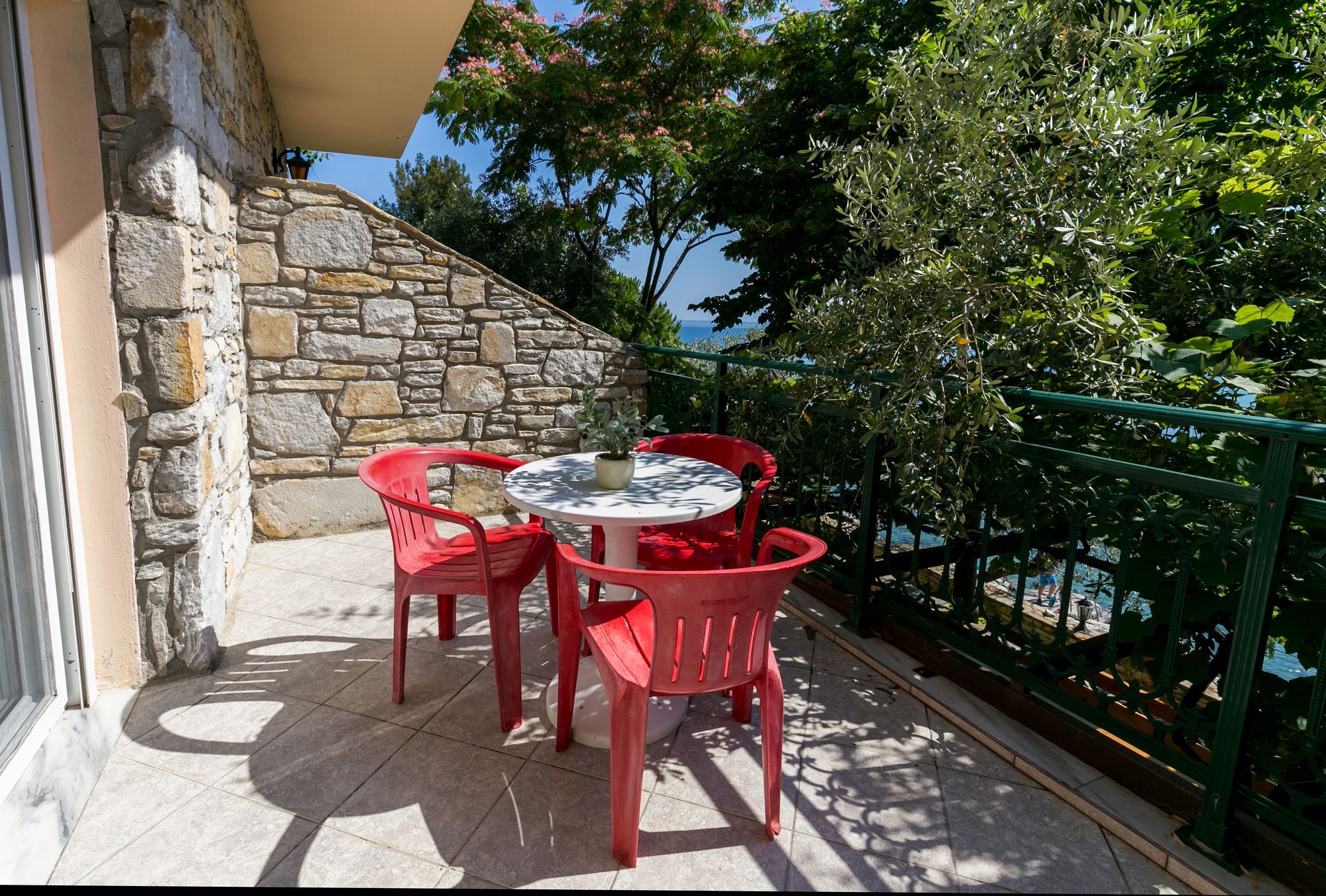 Petra Mare Apartment Thimonia Exterior photo