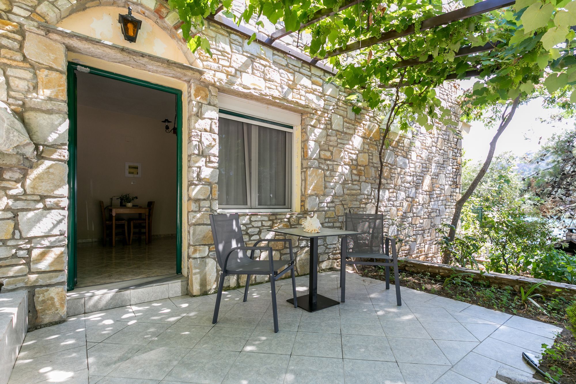 Petra Mare Apartment Thimonia Exterior photo
